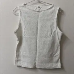 UNIQLO ノースリーブトップス