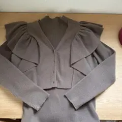 LOWRYSFARM★ブラウン フリル付きハイネックカーディガン