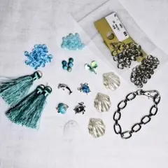 ブルー系ビーズ・貝殻ビーズ・海モチーフチャーム・タッセル・チェーン・丸カンセット