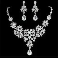 クリア　シルバー　ピアス　ベリーダンス ネックレス　社交ダンス　衣装　ビジュ