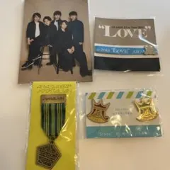 嵐　ライブグッズなどまとめ売り　ピンバッジ　ブロマイド