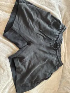Nike ダークグレー ショートパンツ