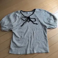 flower ボーダーカットソー　パフスリーブのサムネイル