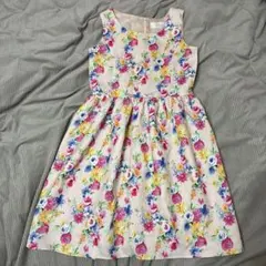 ノースリーブワンピース　花柄のサムネイル