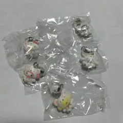 こ*ゆ様 サンリオ　めじるしアクセサリー　ふわふわスノー