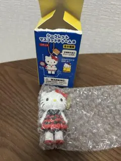 ハローキティ展　シークレットマスコットチャームB ⑧ドレス