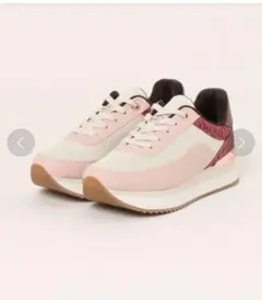 新品♡MICHAEL KORS♡ HATTIE TRAINER スニーカーピンクのサムネイル