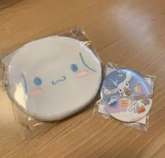 新品 2023年　福袋　シナモロール モスバーガー　ミニポーチ　ミラー