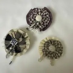 【handmade】ブローチ（金具付きひとつ金具なしふたつ）の3個セット