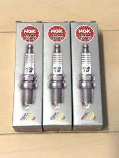 NGK レーザーイリジウム スパークプラグ 3個セット　ルーミー900系のサムネイル