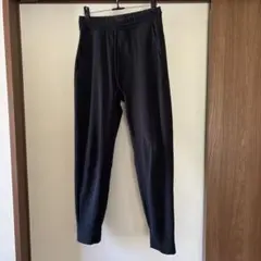 ユニクロ　ジョガーパンツ　ブラック　ウルトラストレッチアクティブジョガーパンツ
