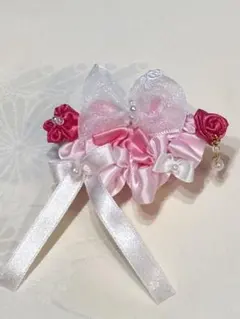 サテンリボンのフリルとお花のお姫様風ヘアピン　 ハンドメイド　リボン薔薇　パール