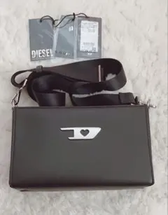 タグ付き　ディーゼル　DIESEL ハートロゴショルダーバッグ