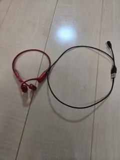 Shokz OpenRun Red 骨伝導イヤホン