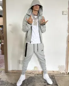 NIKE tech fleece ナイキ　テックフリース　パンツ　グレーMサイズ