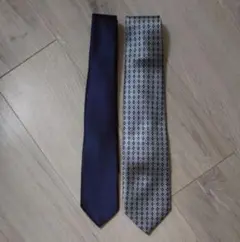 レトロ　ネイビーと幾何学模様のネクタイ2本セット