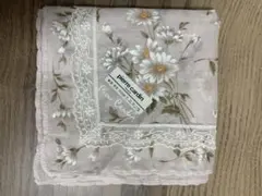 新品　pierre cardin ハンカチ　花柄　レース　ピエールカルダン