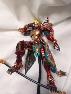 ハ*ん様 アクションフィギュア 赤・金・緑