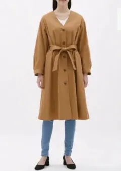 GU フロントボタンノーカラーコート