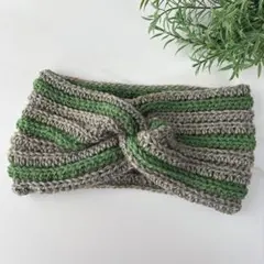 124｜ヘアバンド｜ヘアターバン｜毛糸ハンドメイド｜ツイストデザイン｜少し大きめ