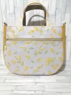 ミモザ(ライトグレー地)【両面外ポケット付ラウンドバッグ】ハンドメイド