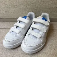 【美品】adidas ベルクロ スニーカー 　ホワイト/ブルー　19㎝のサムネイル