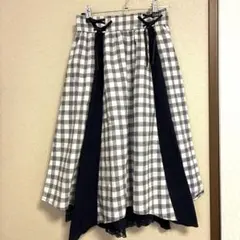 アクシーズファム　チェック柄フレアスカート レース付きのサムネイル