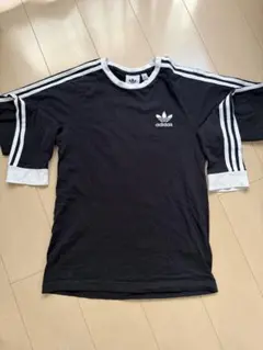 adidas ストライプ 長袖トップス 黒のサムネイル