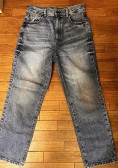 GU ジーユー　ハイウエストストレートジーンズ　デニム