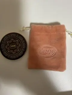 SABON オーバル型 コンパクトミラー 巾着付きのサムネイル