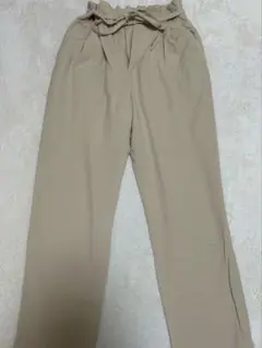 LOWRYSFARM ベージュスラックス