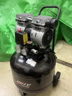 アストロプロダクツ 静音コンプレッサー 100V 30L 限定モデル 屋内保管 