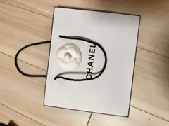 シャネル　花付きショッパー