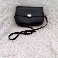 【GIANNI NOTARO 】ワンショルダーバッグ　フラップバック　本革　黒