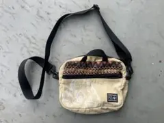 ショルダーバッグ　古着　アジアン雑貨　肩掛けカバン　ヴィンテージ