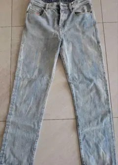 DIESEL ジーンズ　ペイントウォッシュ加工 【2020 D-VIKER】