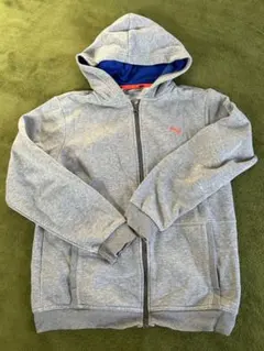 PUMA男児ジップアップパーカー　グレー　裏起毛