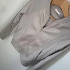 Item thumbnail for item 14233806-273e-42cc-b2ff-c8efa9d71353