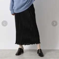 LOWRYS FARM プリーツメロータイトスカート F ポケット付き　黒