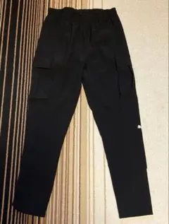 Puma 黒 カーゴパンツ サイドポケット付き
