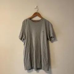 1.TOMMY Tシャツ