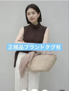 コンテ完売品 辺見えみりさん着用フロントボタン Vネック