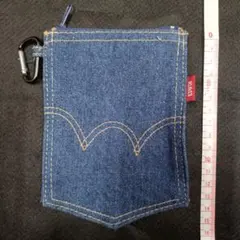 Item thumbnail for item 4b5eb3be-1b53-4af5-8796-8e63c69b2181