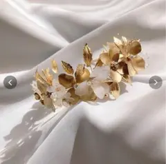 成人式ヘアアクセサリー カチューシャ 花飾り ゴールド 結婚式