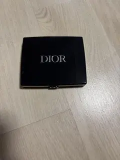 Dior ディオールショウ サンク クルール 333のサムネイル