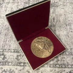 1964年 東京オリンピック メダル 大判 18KGP 金状態良好ケース付　骨董のサムネイル