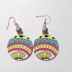 ​《新品》 エスニック調 カラフル フックピアス 個性的