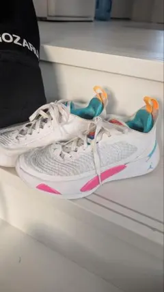 Item thumbnail for item e6f9d021-1f98-4f06-83c9-3af48ad7ce7d