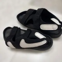 NIKE キッズ サンダル ブラック/ホワイト 20センチ