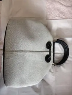 ホワイト ブラック ハンドバッグ 中型